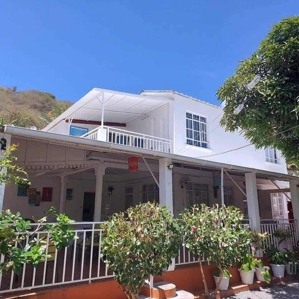 بورت ماثورين Ohana Guest House المظهر الخارجي الصورة